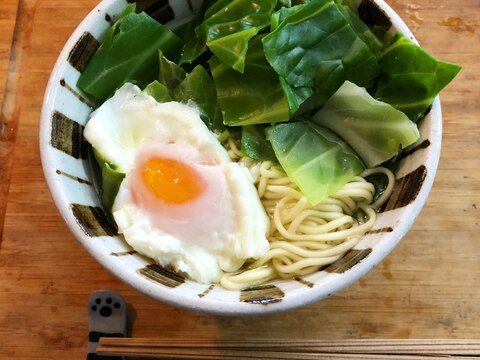 キャベツの外葉でインスタント麺アレンジ